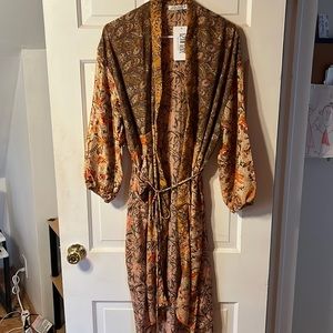 LAGUNA BEACH FLORAL KIMONO